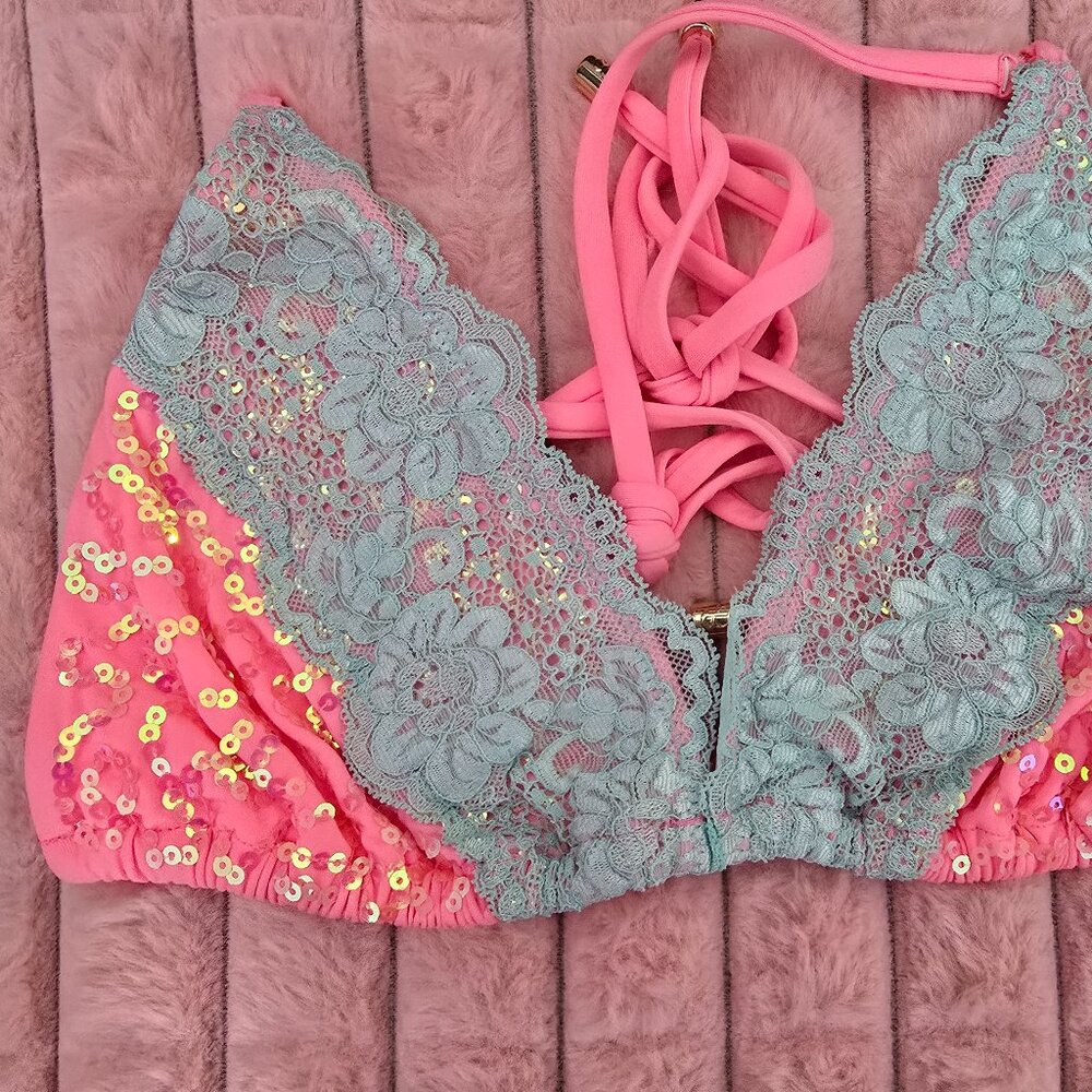 Beach Bunny - Swim Top